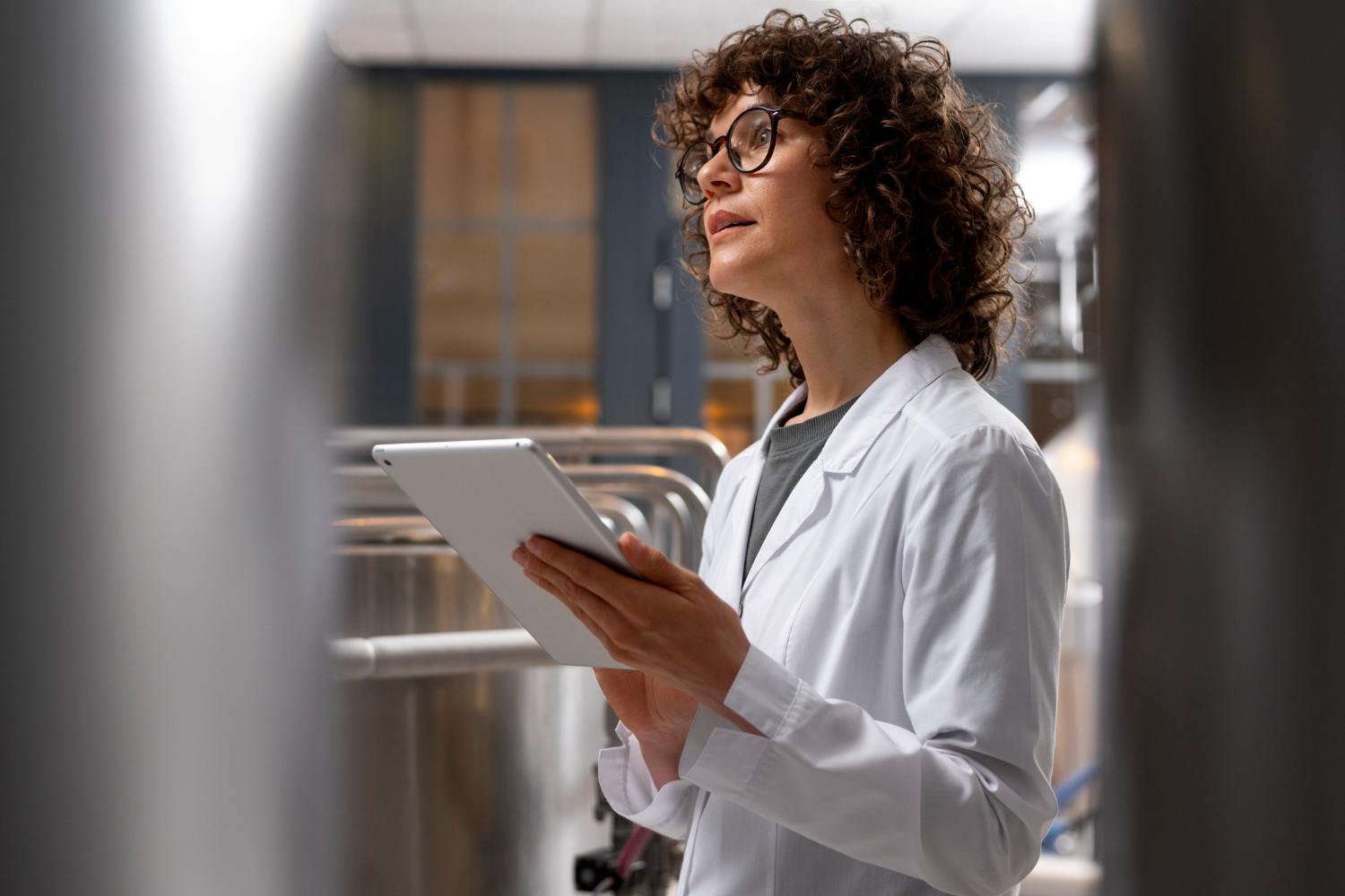 SQF practitioner working at food and beverage manufacturing and packing plant.
